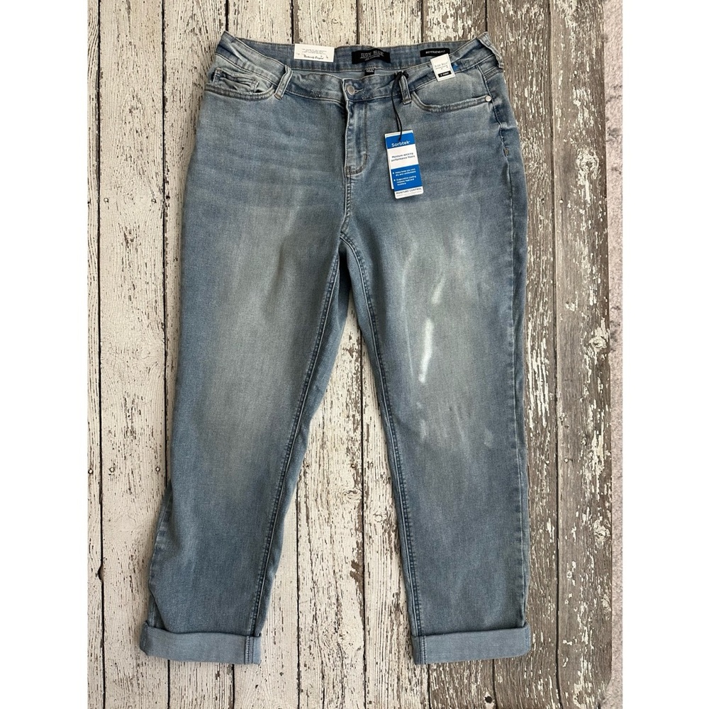 Judy Blue V Front Cool Denim Boyfriend Jeans 15 35